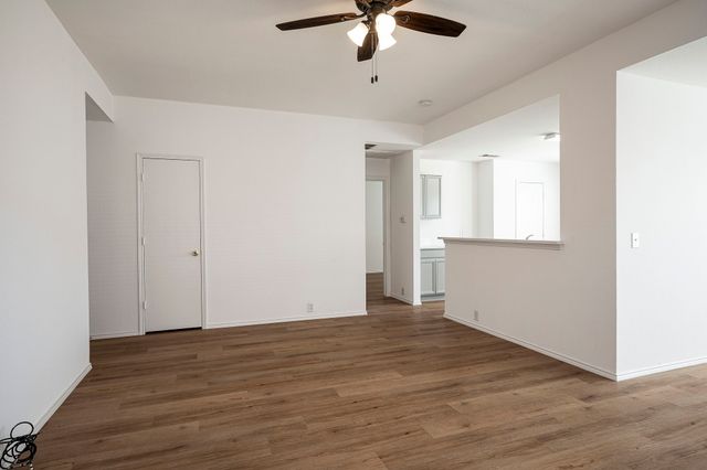 8924 King Ranch Drive, Cross Roads, TX 76227