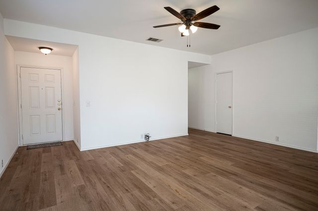 8924 King Ranch Drive, Cross Roads, TX 76227