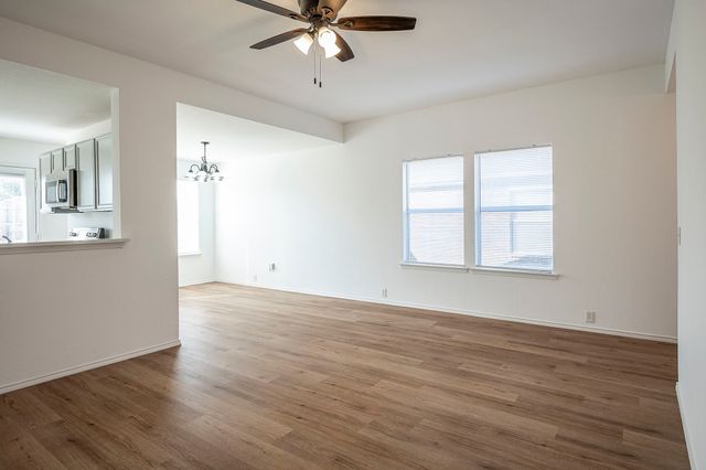 8924 King Ranch Drive, Cross Roads, TX 76227