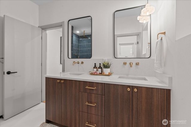 4104 49th Avenue SW, Seattle, WA 98116