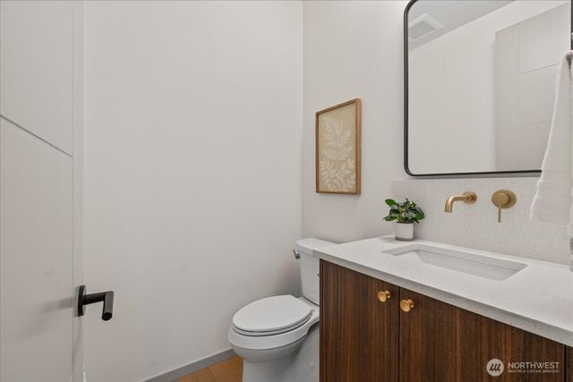 4104 49th Avenue SW, Seattle, WA 98116