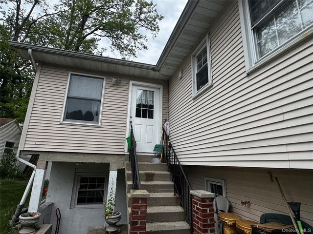 75 Picariello Drive, Haverstraw, NY 10927