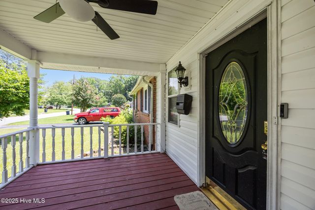 613 Maple Street, Jacksonville, NC 28540