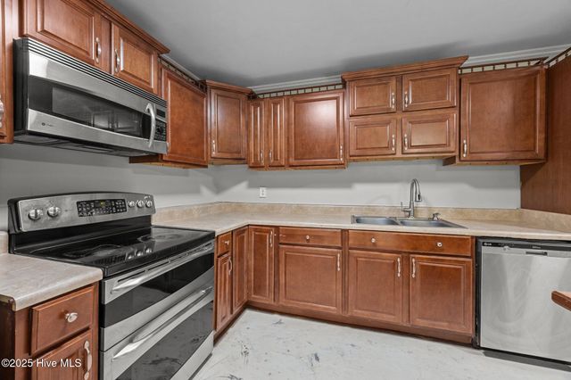 613 Maple Street, Jacksonville, NC 28540