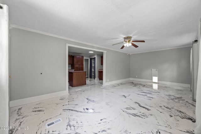 613 Maple Street, Jacksonville, NC 28540