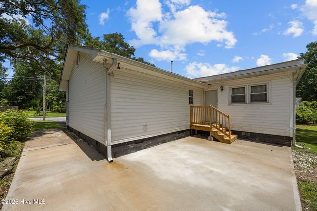 613 Maple Street, Jacksonville, NC 28540