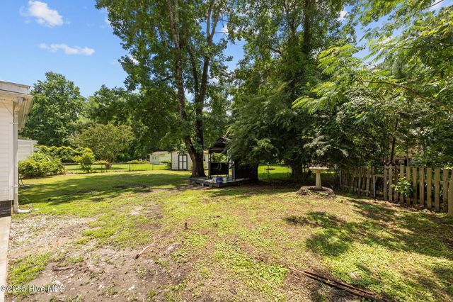 613 Maple Street, Jacksonville, NC 28540