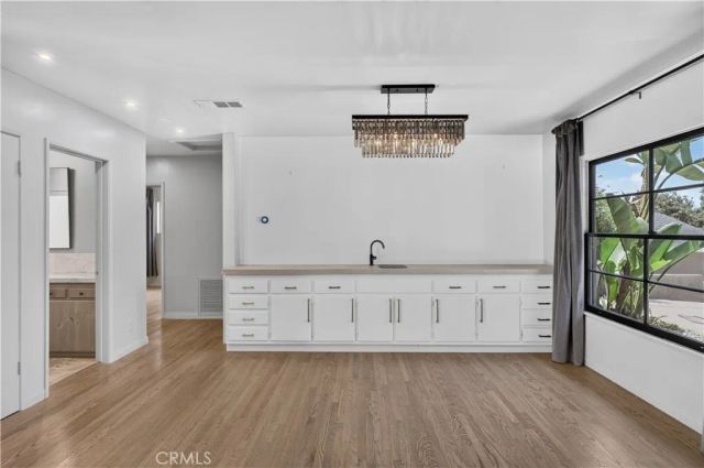 614 N Glendora Avenue, Glendora, CA 91741