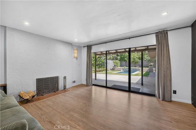 614 N Glendora Avenue, Glendora, CA 91741