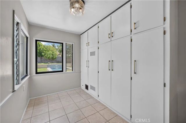614 N Glendora Avenue, Glendora, CA 91741