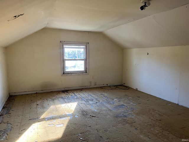 831 E Gum Street, Evansville, IN 47713