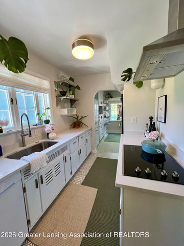 363 University Drive, East Lansing, MI 48823