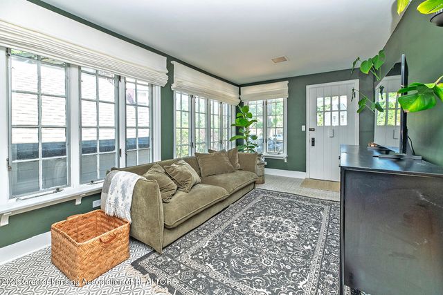 363 University Drive, East Lansing, MI 48823