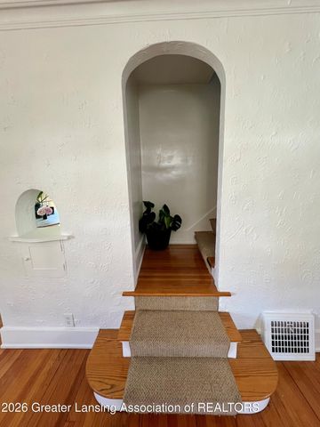 363 University Drive, East Lansing, MI 48823