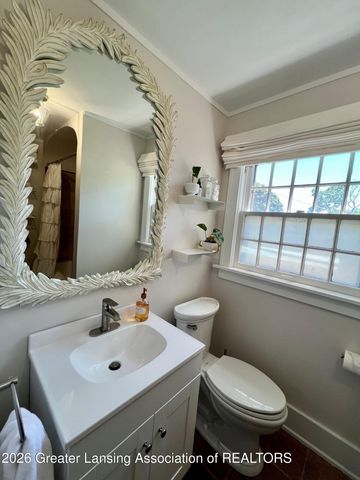 363 University Drive, East Lansing, MI 48823