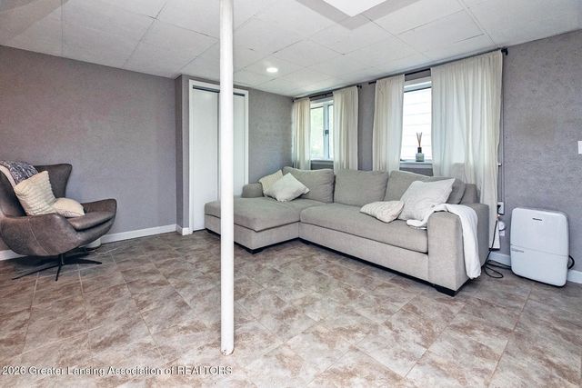 363 University Drive, East Lansing, MI 48823