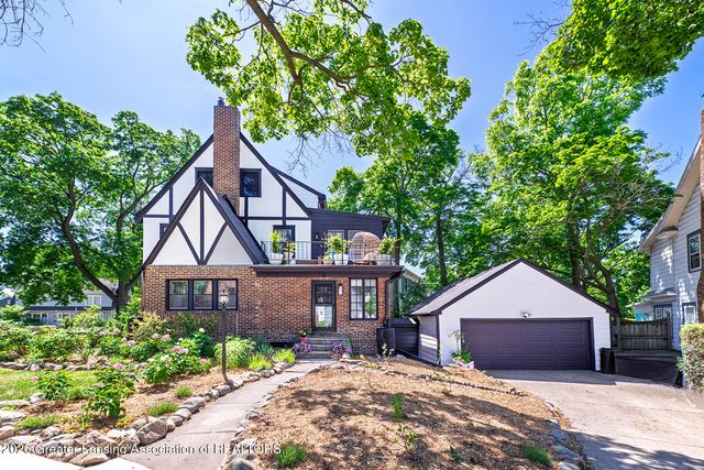363 University Drive, East Lansing, MI 48823