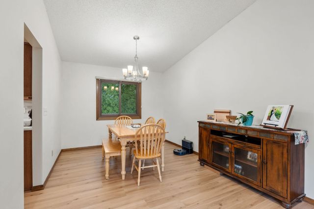 4382 Metcalf Drive, Eagan, MN 55122