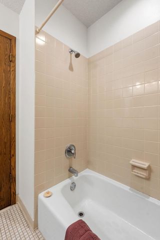 4382 Metcalf Drive, Eagan, MN 55122