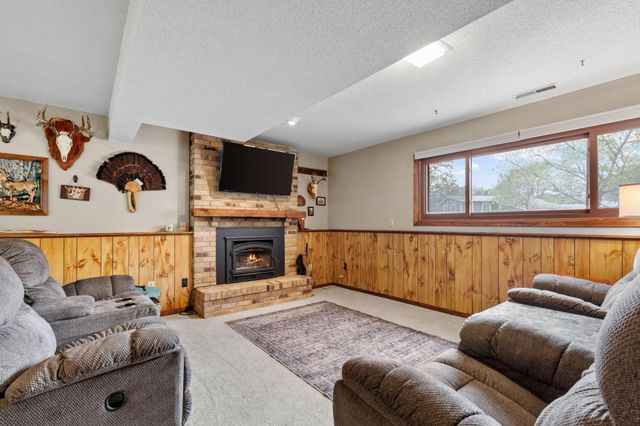4382 Metcalf Drive, Eagan, MN 55122