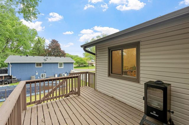 4382 Metcalf Drive, Eagan, MN 55122