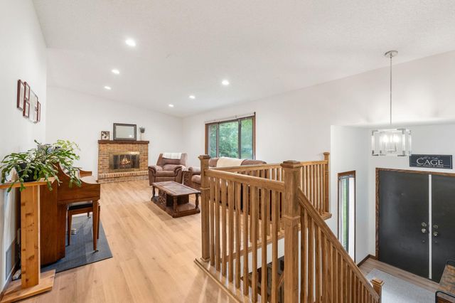 4382 Metcalf Drive, Eagan, MN 55122