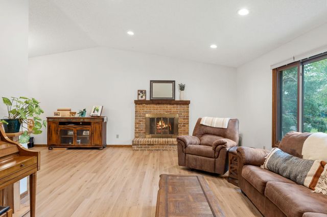 4382 Metcalf Drive, Eagan, MN 55122