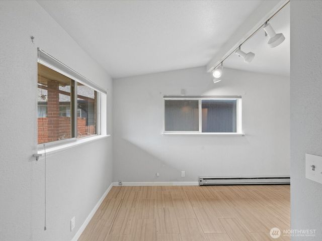 23206 84th Avenue W, Edmonds, WA 98026