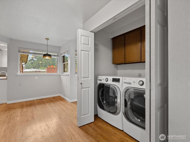 23206 84th Avenue W, Edmonds, WA 98026