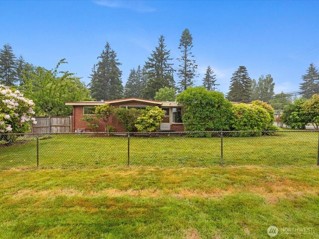 23206 84th Avenue W, Edmonds, WA 98026