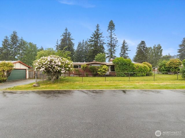 23206 84th Avenue W, Edmonds, WA 98026