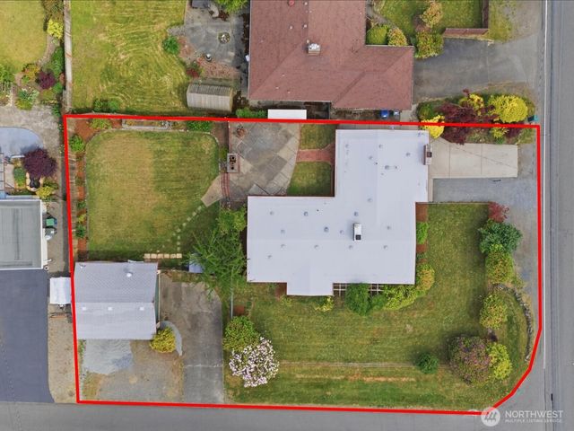 23206 84th Avenue W, Edmonds, WA 98026
