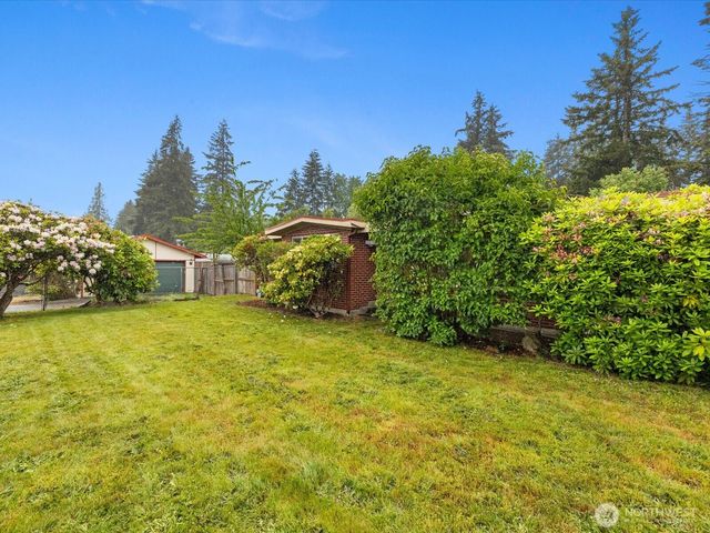 23206 84th Avenue W, Edmonds, WA 98026