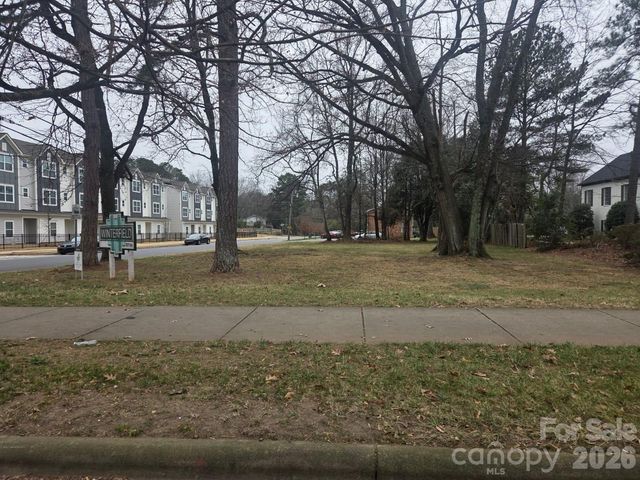 3953 Winterfield Place, Charlotte, NC 28205