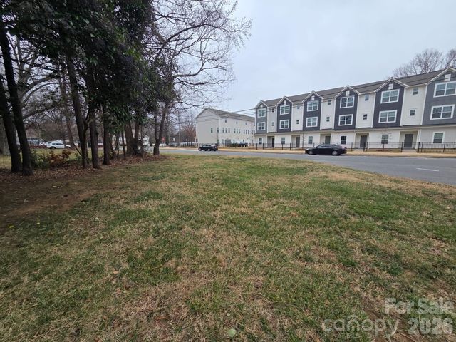 3953 Winterfield Place, Charlotte, NC 28205