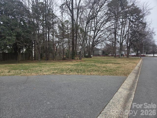 3953 Winterfield Place, Charlotte, NC 28205