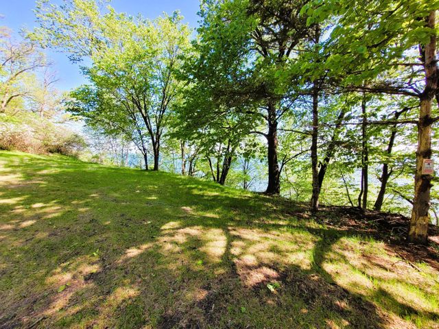 798 S Shore Drive, Detroit Lakes, MN 56501