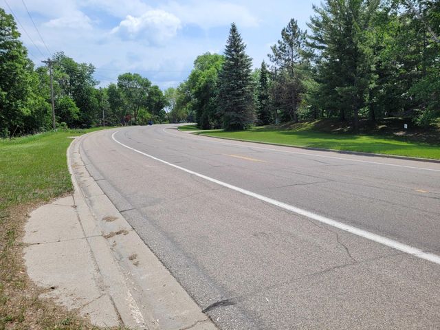 798 S Shore Drive, Detroit Lakes, MN 56501