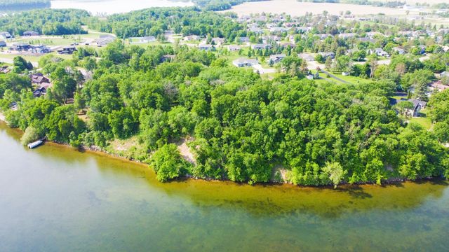 798 S Shore Drive, Detroit Lakes, MN 56501