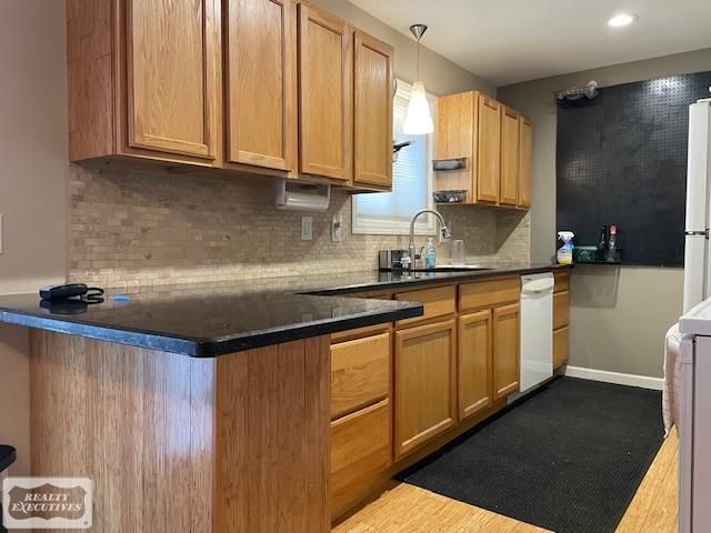 2661 W Utica Road, Utica, MI 48317