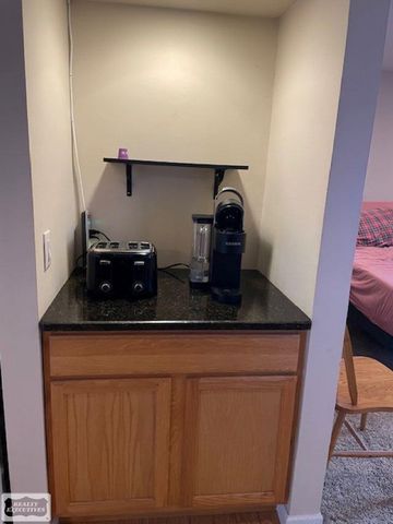 2661 W Utica Road, Utica, MI 48317