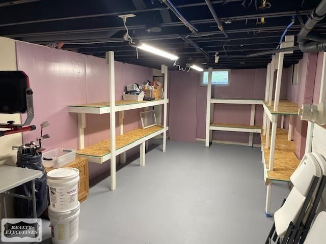 2661 W Utica Road, Utica, MI 48317