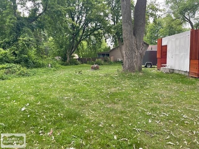 2661 W Utica Road, Utica, MI 48317