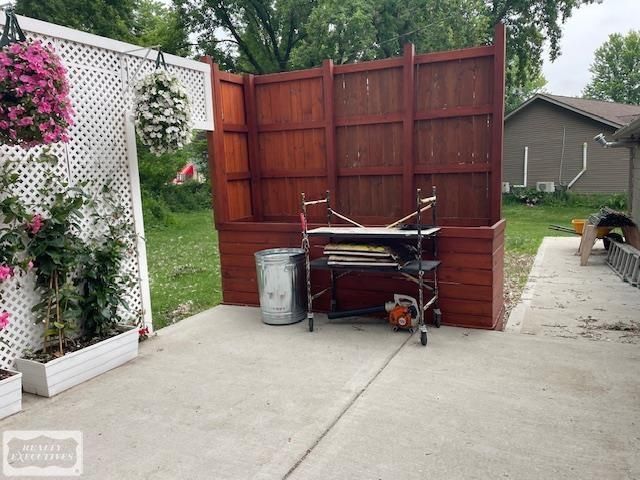 2661 W Utica Road, Utica, MI 48317