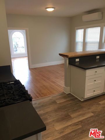 1504 S Bronson Avenue, Los Angeles, CA 90019