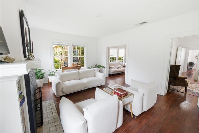 909 N 34th Street, Waco, TX 76710