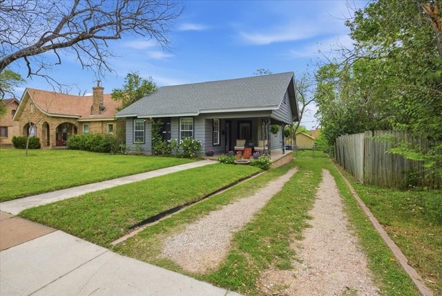 909 N 34th Street, Waco, TX 76710