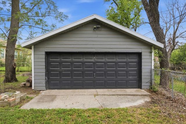 909 N 34th Street, Waco, TX 76710