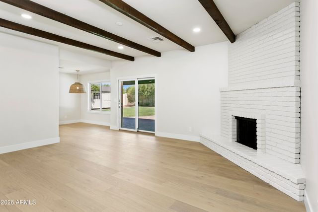 5602 E VOLTAIRE Avenue, Scottsdale, AZ 85254