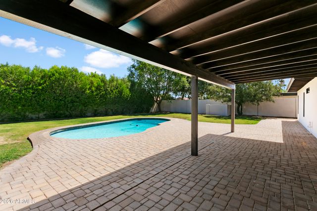 5602 E VOLTAIRE Avenue, Scottsdale, AZ 85254